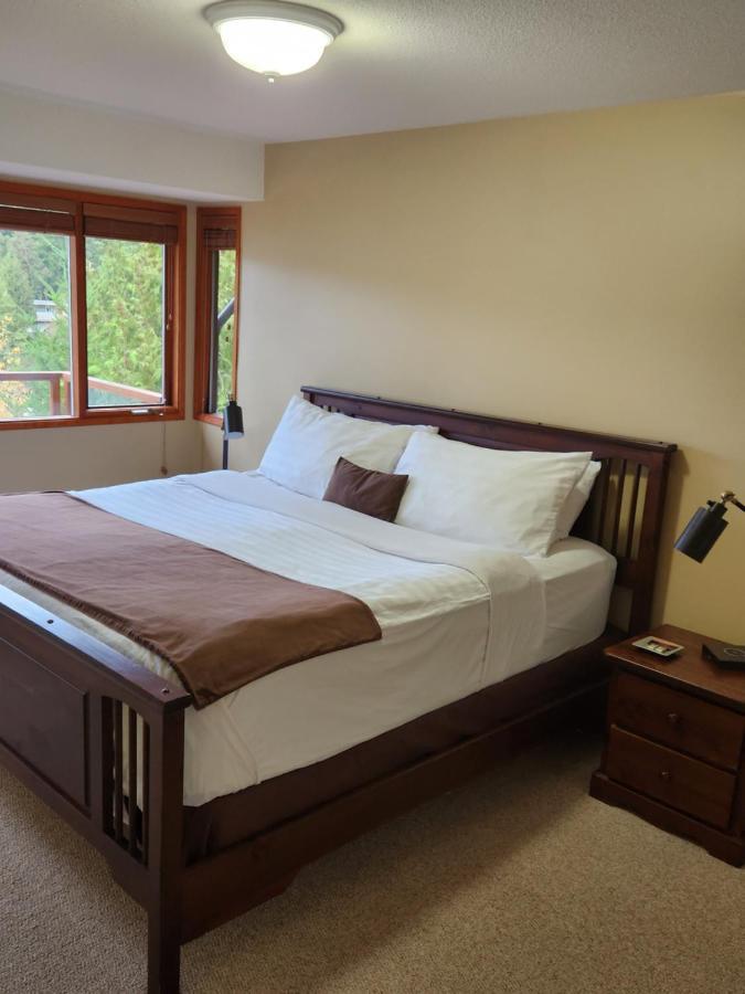 Sunshine Coast Resort Madeira Park Exterior foto